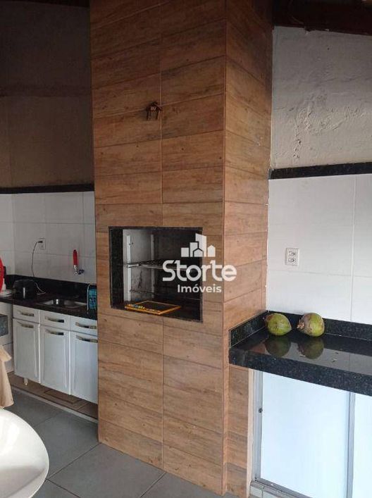 Casa com 3 dormitórios à venda por R$ 370.000,00 - Jardim Canaã - Uberlândia/MG