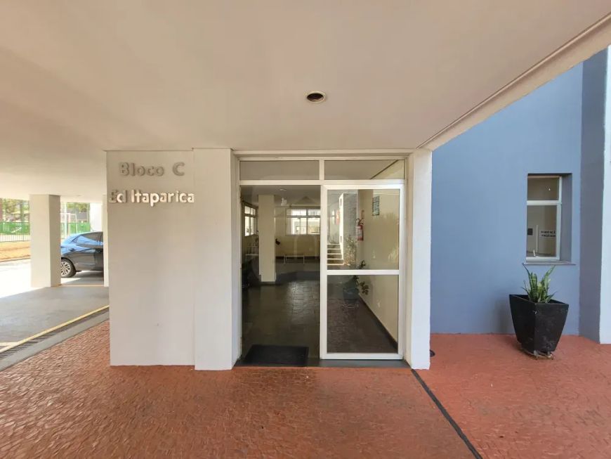 Apartamento para locação e venda no bairro Custodio Pereira.