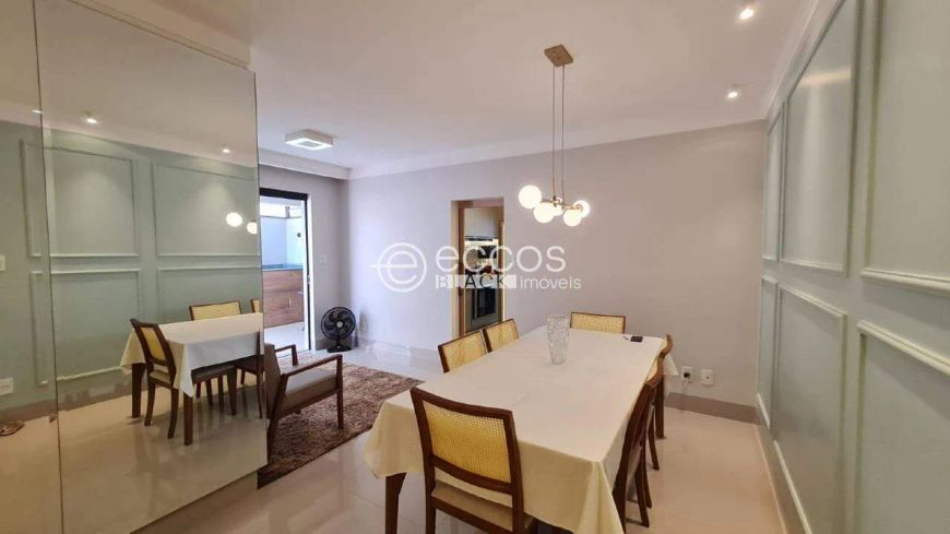 Apartamento à venda, 3 quartos, 1 suíte, 2 vagas, Santa Mônica - Uberlândia/MG