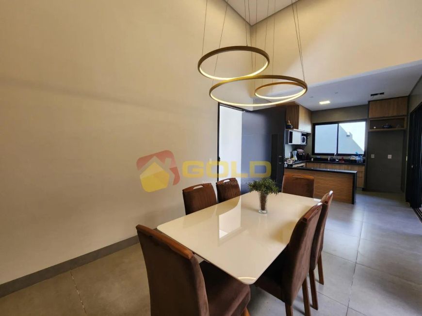 Casa para Venda em Uberlândia, Grand Ville, 3 dormitórios, 3 suítes, 4 banheiros, 4 vagas