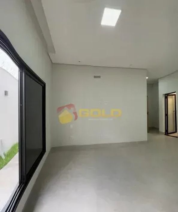 Casa para Venda em Uberlândia, Laranjeiras, 3 dormitórios, 3 suítes, 4 banheiros, 3 vagas