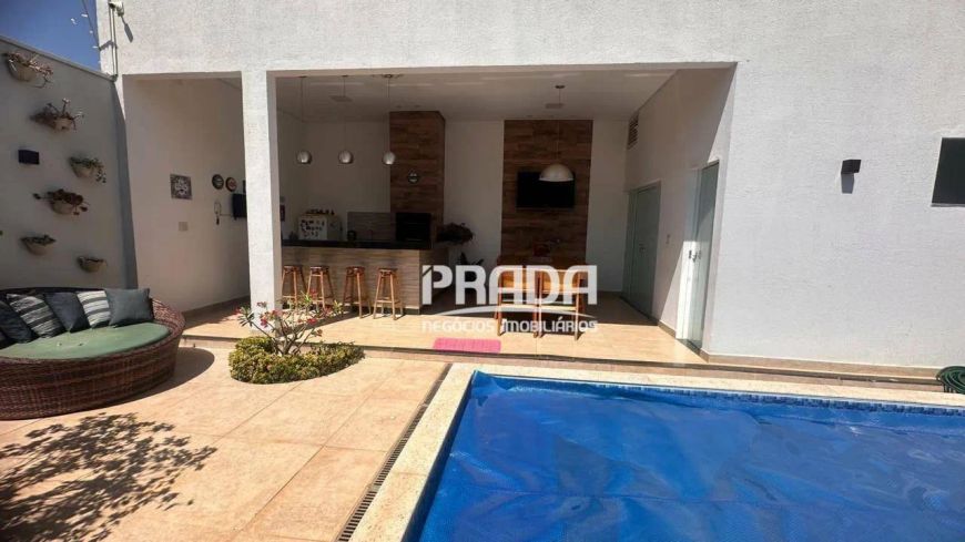 Casa com 3 quartos à venda, 157 m² - Laranjeiras - Uberlândia/MG