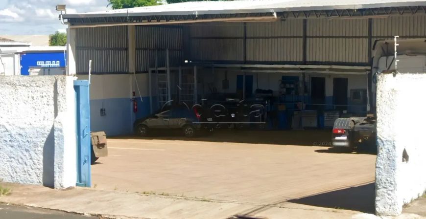 Galpão disponível para locação no bairro Custodio Pereira em Uberlândia-MG