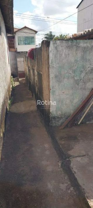 Terreno à venda, Santa Mônica - Uberlândia/MG - Rotina Imobiliária