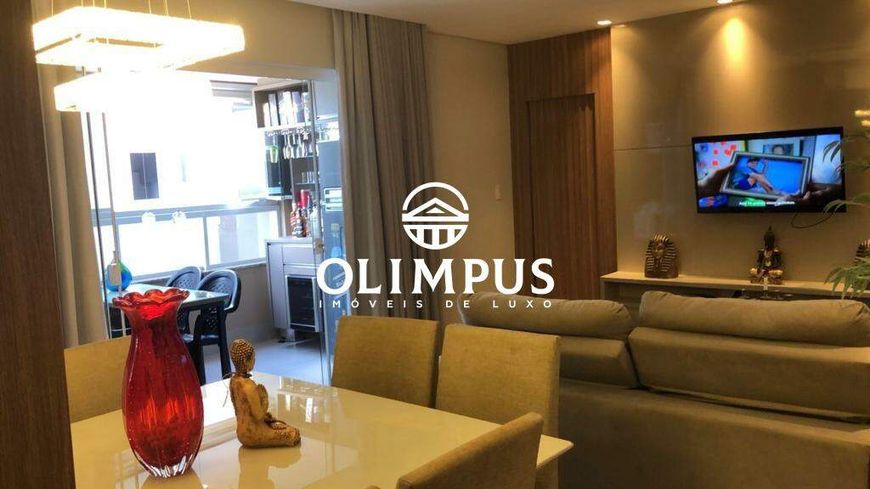 Lindo apartamento, dispondo de fino acabamento no bairro Segismundo Pereira.