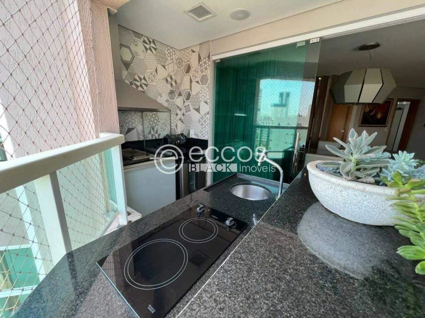 Apartamento à venda, 3 quartos, 3 suítes, 2 vagas, Santa Maria - Uberlândia/MG