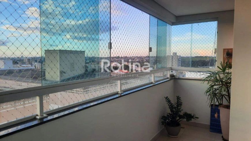 Apartamento à venda, 3 quartos, Santa Mônica - Uberlândia/MG - Rotina Imobiliária