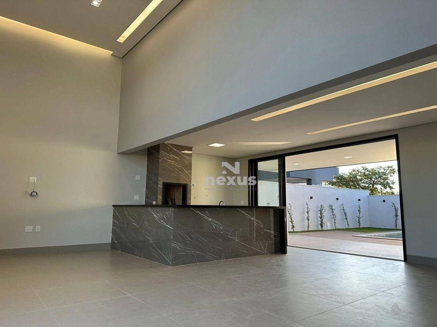 Casa com 3 dormitórios à venda, 216 m² por R$ 2.100.000,00 - Condomínio Arts - Uberlândia/MG
