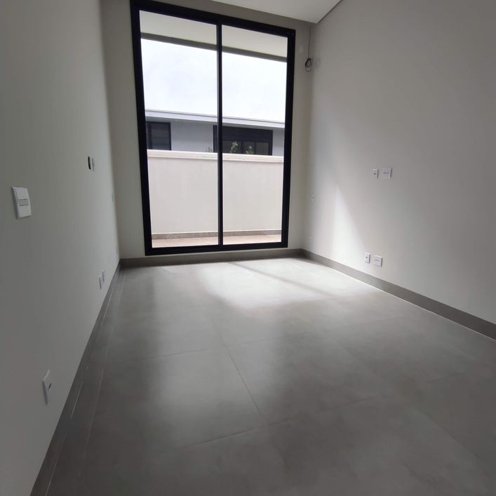 Cyrela - Belíssima Casa Térrea 3 suítes - 2151Ub