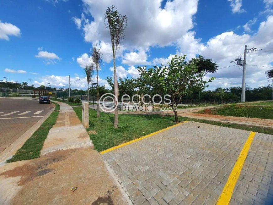 Terreno em condomínio à venda, Laranjeiras - Uberlândia/MG