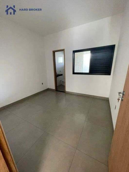 Casa à venda, 3 quartos, 1 suíte, 2 vagas, Novo Mundo - Uberlândia/MG