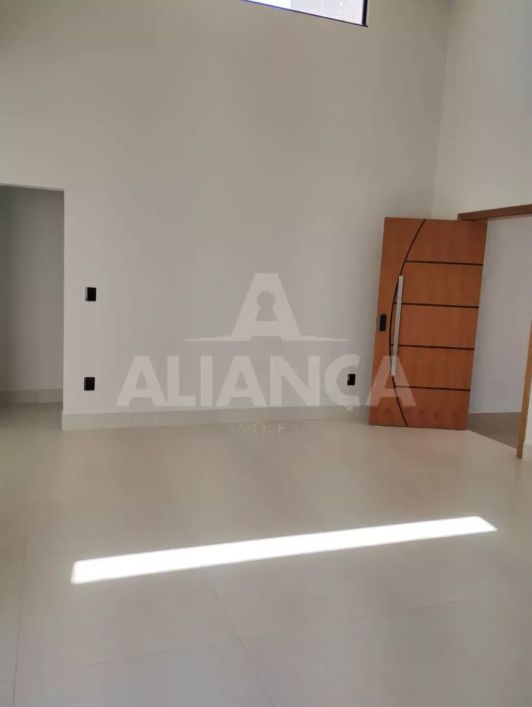 Casa para venda, 3 quarto(s), Novo Mundo, Uberlândia - CA2186
