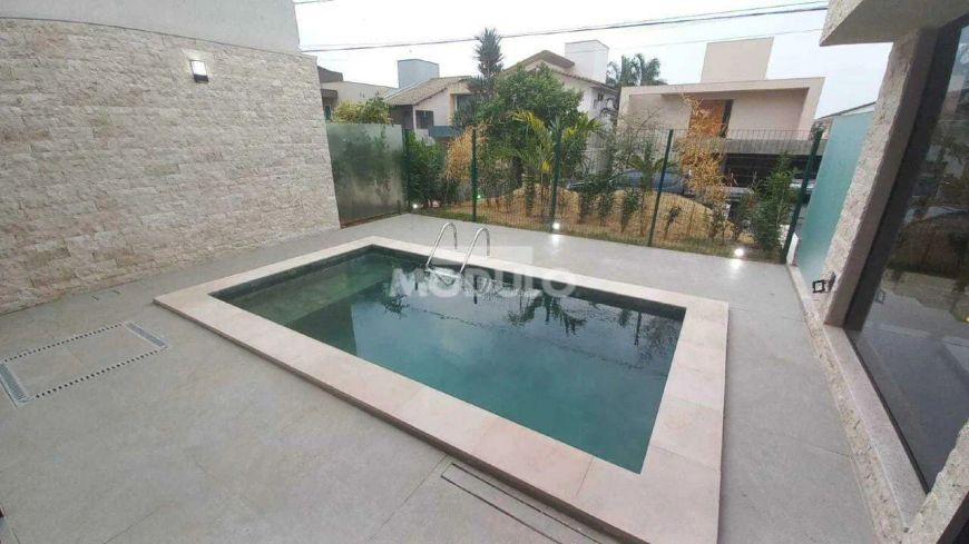 CASA DE CONDOMÍNIO à venda, 3 quartos, 3 suítes, 4 vagas, NOVA UBERLANDIA - Uberlândia/MG