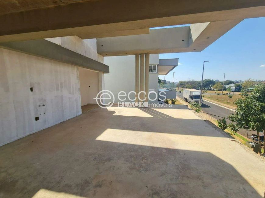 Casa em condomínio à venda, 4 quartos, 3 suítes, 3 vagas, Nova Uberlândia - Uberlândia/MG