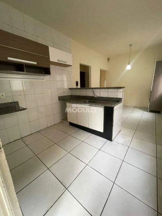 Casa com bom acabamento no Botanico