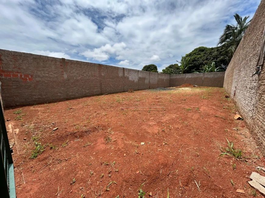 Terreno disponível para locação no bairro Portal do Vale II em Uberlândia-MG