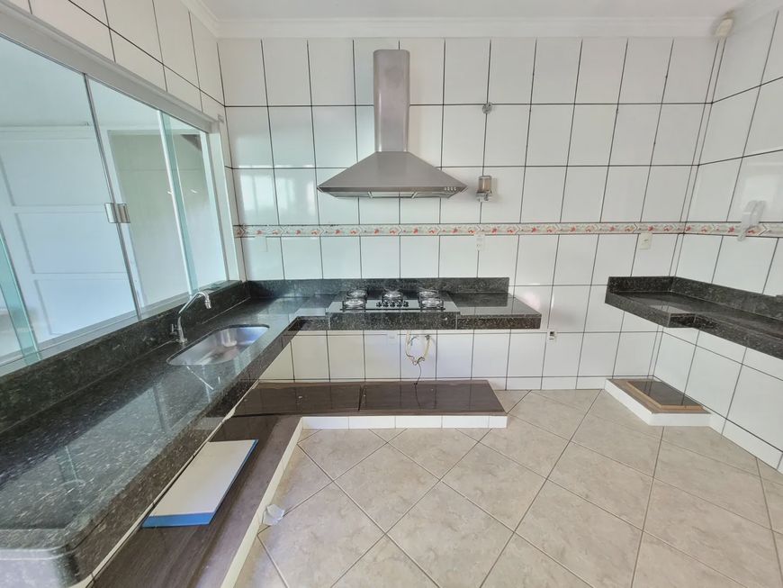Casa para venda no bairro Jardim Patrícia.