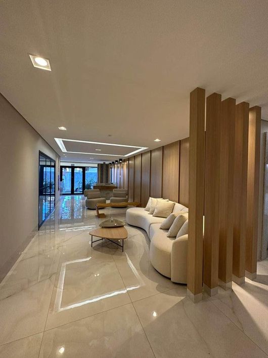 Apartamento para venda tem 101 metros quadrados com 3 quartos em Santa Mônica - Uberlândia - MG