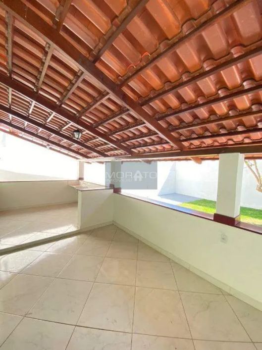 Casa Ampla e Espaçosa