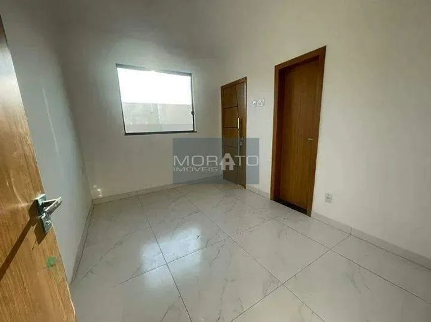 Apartamento com 02 áreas Privativas Bairro novo eldorado.
