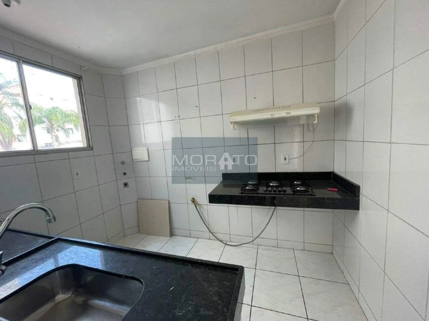 Apartamento 2 quartos 1 banheiro , 1 vaga em contagem