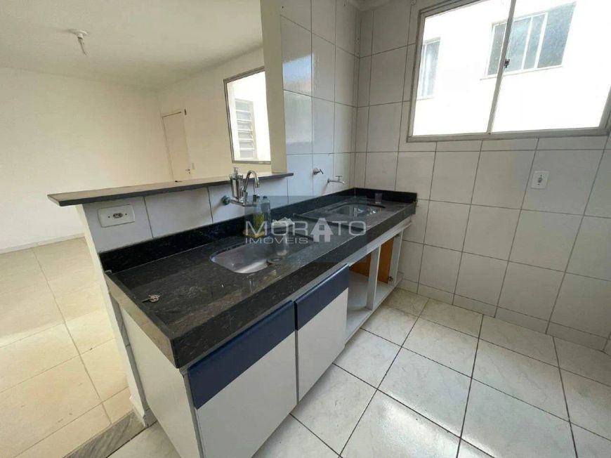 Apartamento 2 quartos 1 banheiro , 1 vaga em contagem