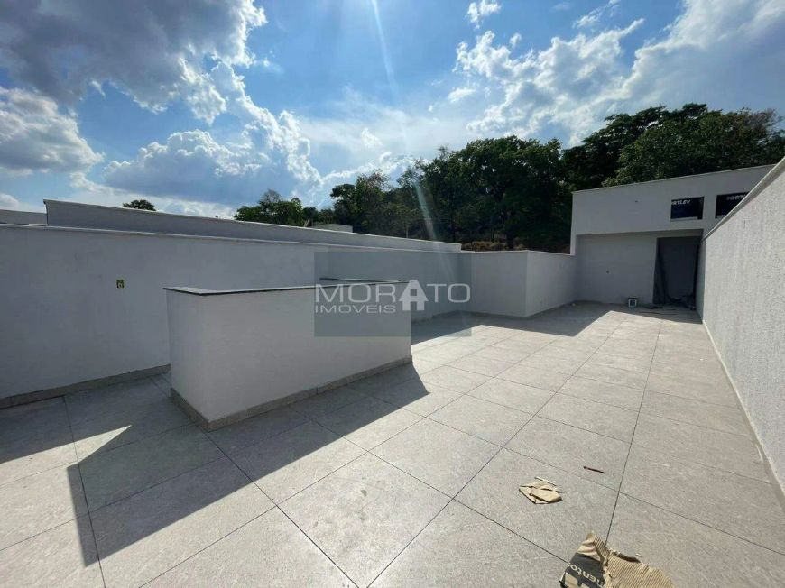 Cobertura à venda, 2 quartos, 2 vagas, Vale das Orquídeas - Contagem/MG