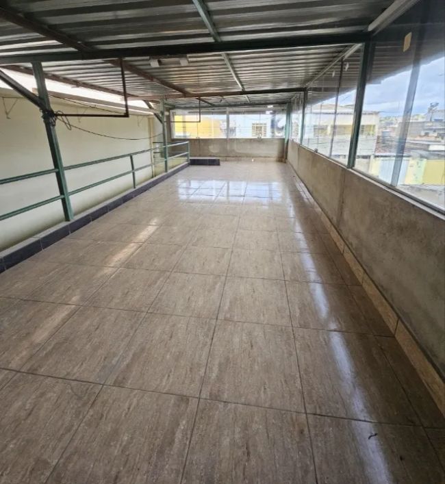 Casa com um quarto no bairro Jardim Laguna, Contagem/MG
