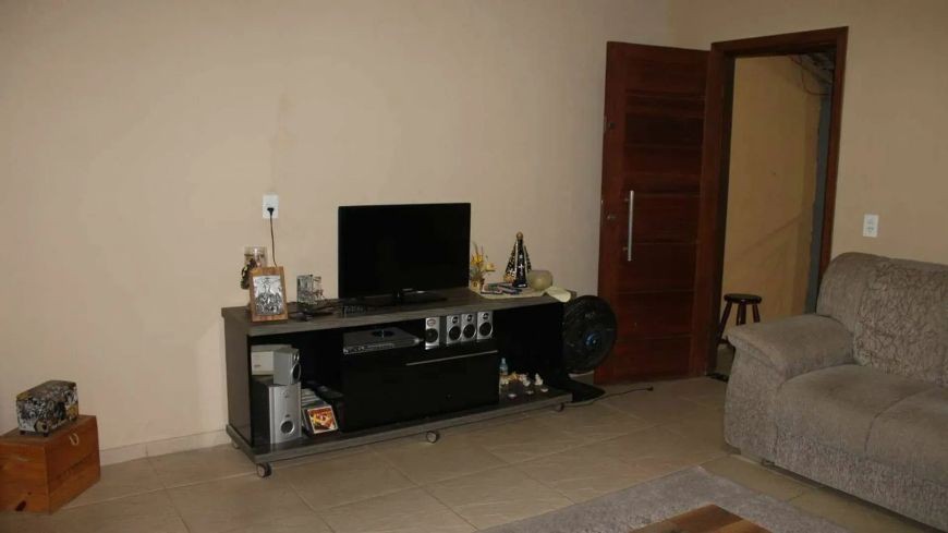 Casa em Rua Santa Sé - Vila Belém - Contagem/MG