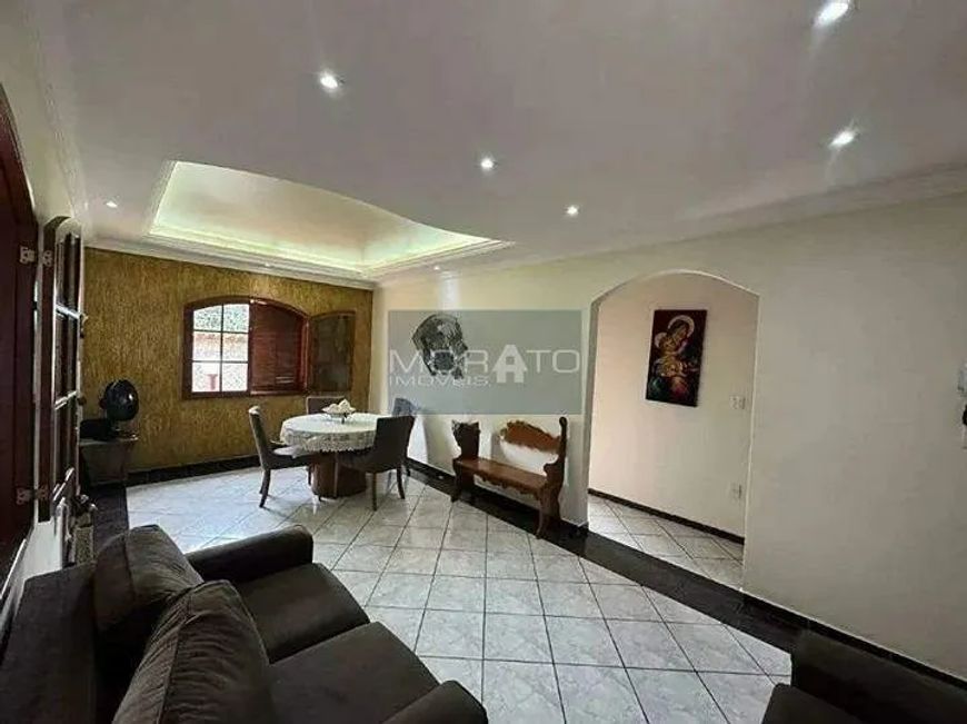 Casa à venda, 3 quartos, 1 suíte, 4 vagas, Linda Vista - Contagem/MG