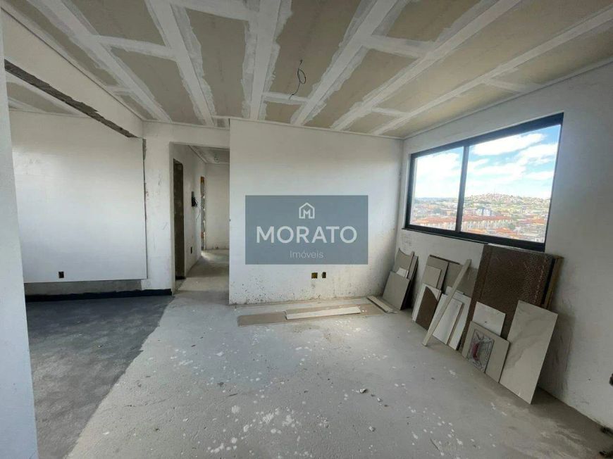 Cobertura 3 Quartos, 1 Suíte, 2 Vagas. Novo Riacho- Contagem.