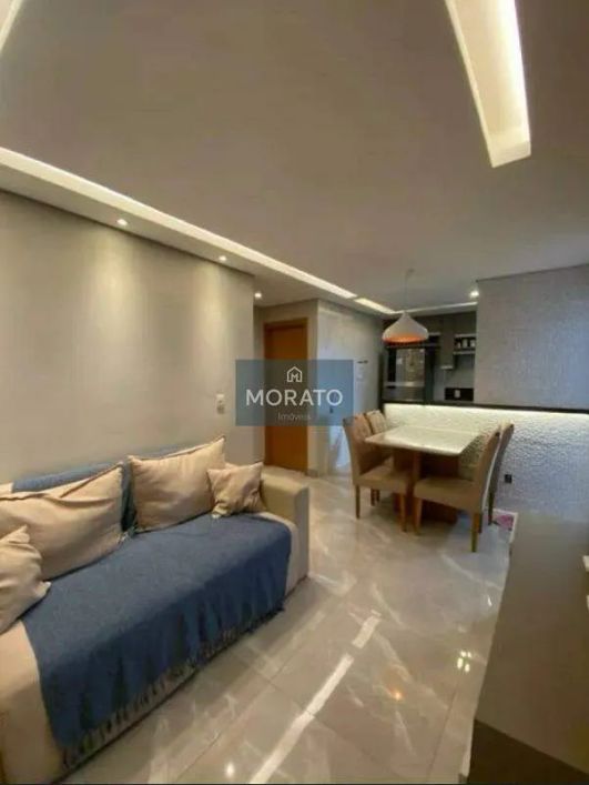 Apartamento com área privativa em Contagem.