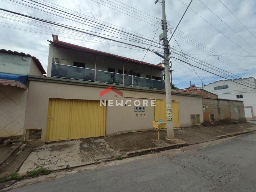Casa em Rua Jordania - Pedra Azul - Contagem/MG