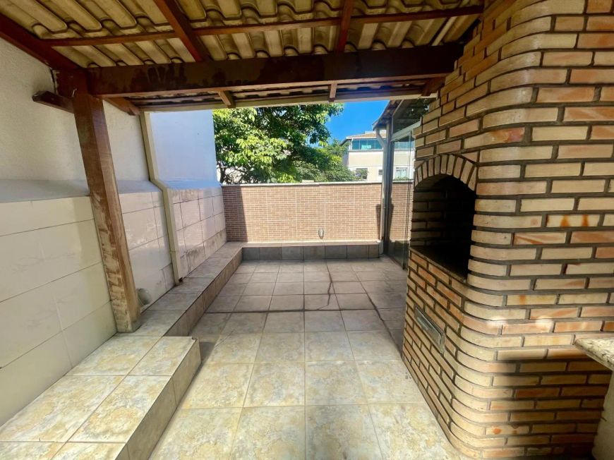 Imóvel para aluguel possui 115 metros quadrados com 2 quartos em Cabral - Contagem - MG