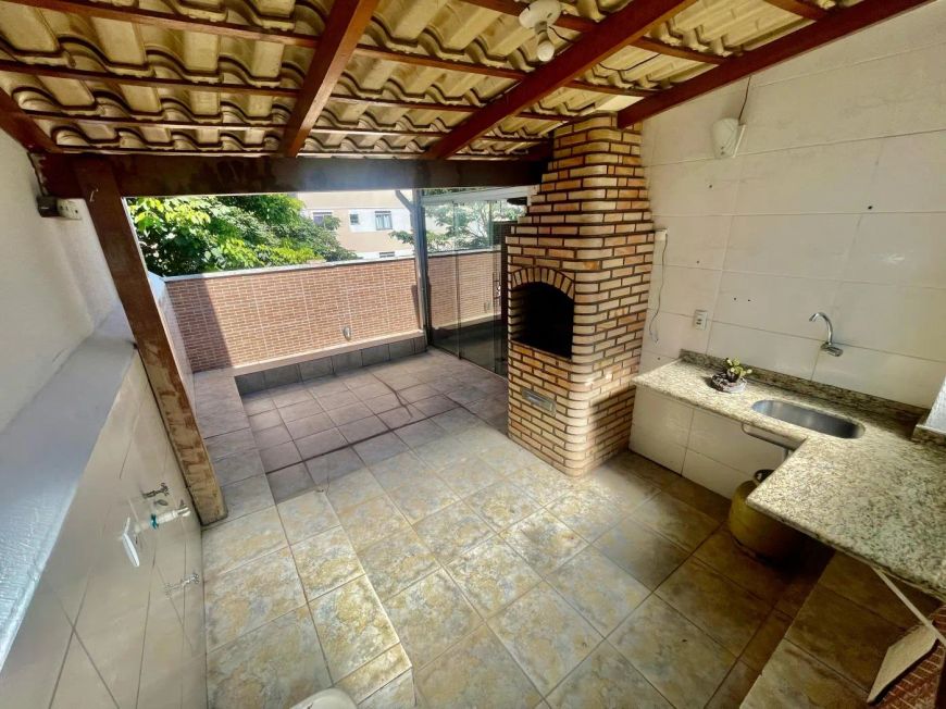 Imóvel para aluguel possui 115 metros quadrados com 2 quartos em Cabral - Contagem - MG