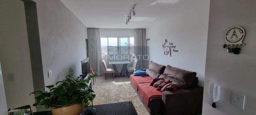 Oportunidade Prédio Individual Jardim Riacho 2 vagas de Garagem