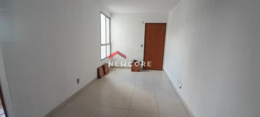 Apartamento em Avenida Wilson Tavares Ribeiro - Chácaras Reunidas Santa Terezinha - Contagem/MG