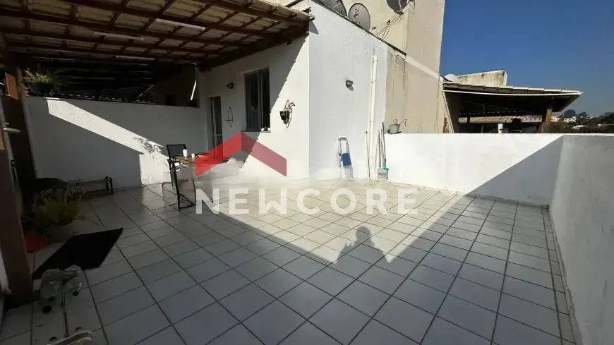 Cobertura em Rua Rita Camargos - Bom Jesus - Contagem/MG