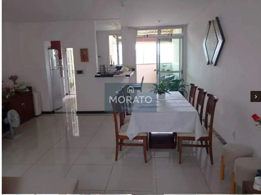 Casa 3 Quartos, 1 Suíte, 2 Vagas. São Gonçalo- Contagem.