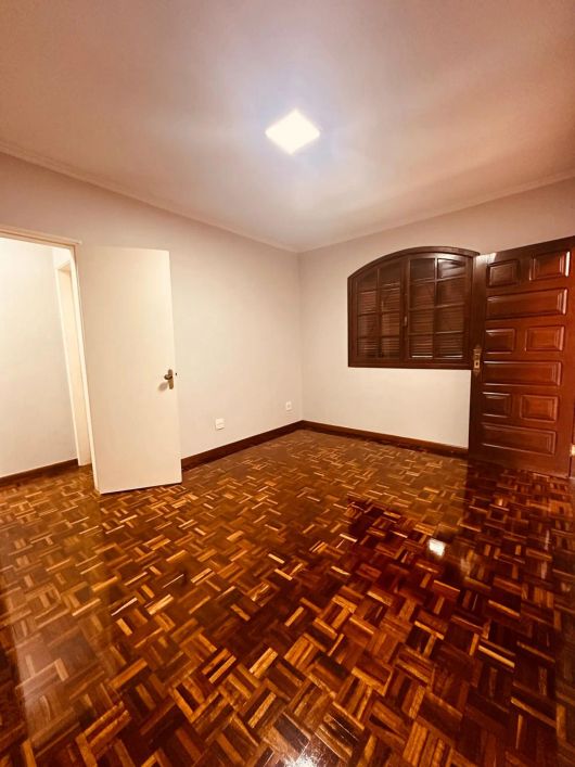 Casa Individual, Monte Castelo, Contagem.