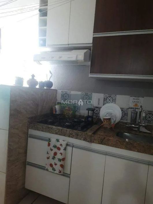 oportunidade no três barras contagem