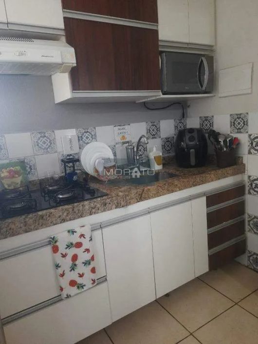 oportunidade no três barras contagem