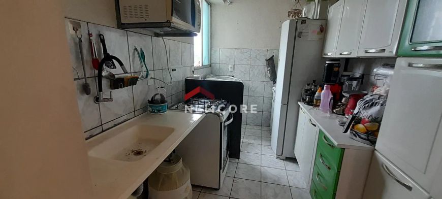 Apartamento em Avenida Wilson Tavares Ribeiro - Chácaras Reunidas Santa Terezinha - Contagem/MG