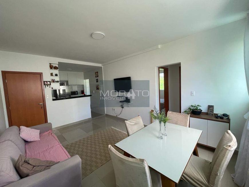 Apartamento de 02 Quartos com suíte e 02 vagas no Bairro Cabral