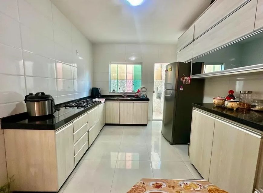 EXCELENTE CASA NO BAIRRO RESSACA