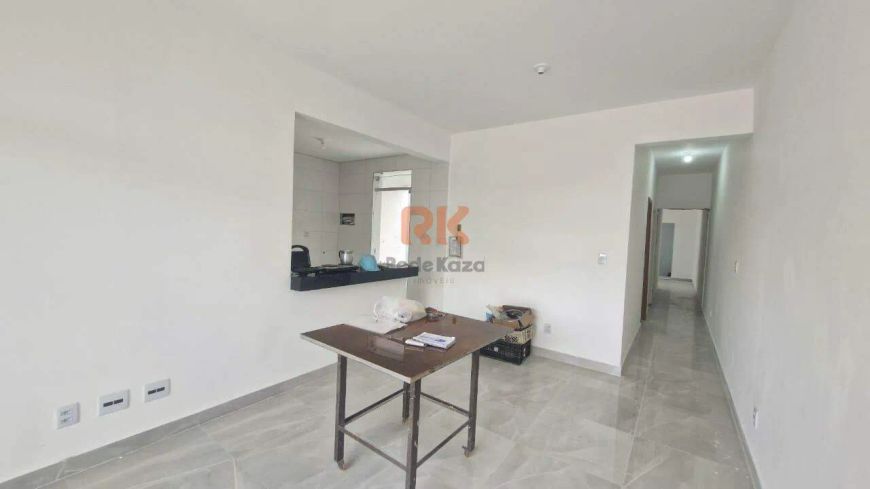 Casa geminada à venda, 3 quartos, 1 suíte, 2 vagas, Parque XangriLá - Contagem/MG