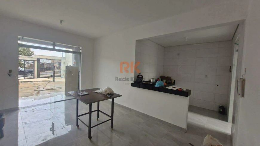 Casa geminada à venda, 3 quartos, 1 suíte, 2 vagas, Parque XangriLá - Contagem/MG