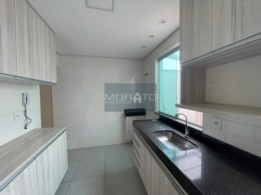 Apartamento 2 Quartos , 1 Vaga no Bairro Xangrilá