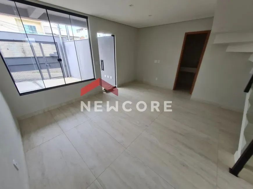 Casa em Avenida João Soares - Parque Xangri-Lá - Contagem/MG