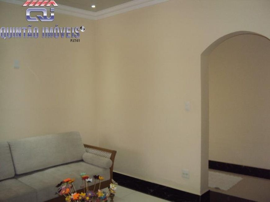 Casa de 200 metros quadrados no bairro Nossa Senhora do Carmo com 4 quartos